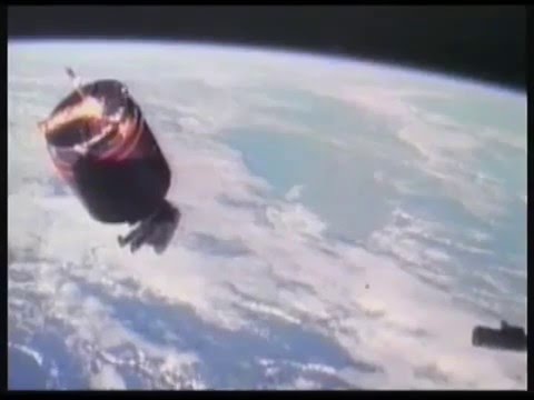 Инопланетные аномалии НАСА, запечатлённые на видео. Компиляция ошеломляющих кадров их архивов НАСА